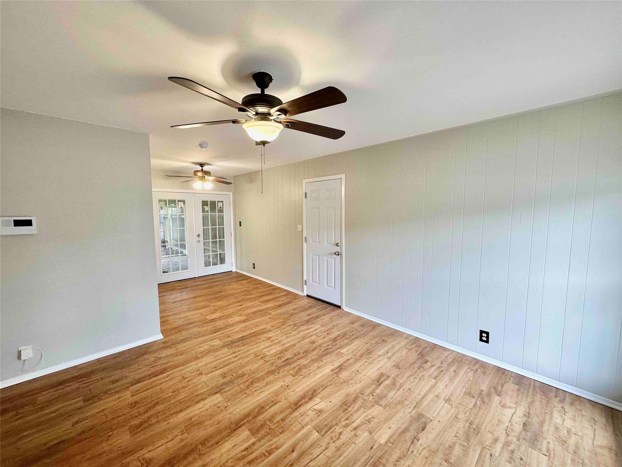 8109 Georgian Dr #a Property Photo 2