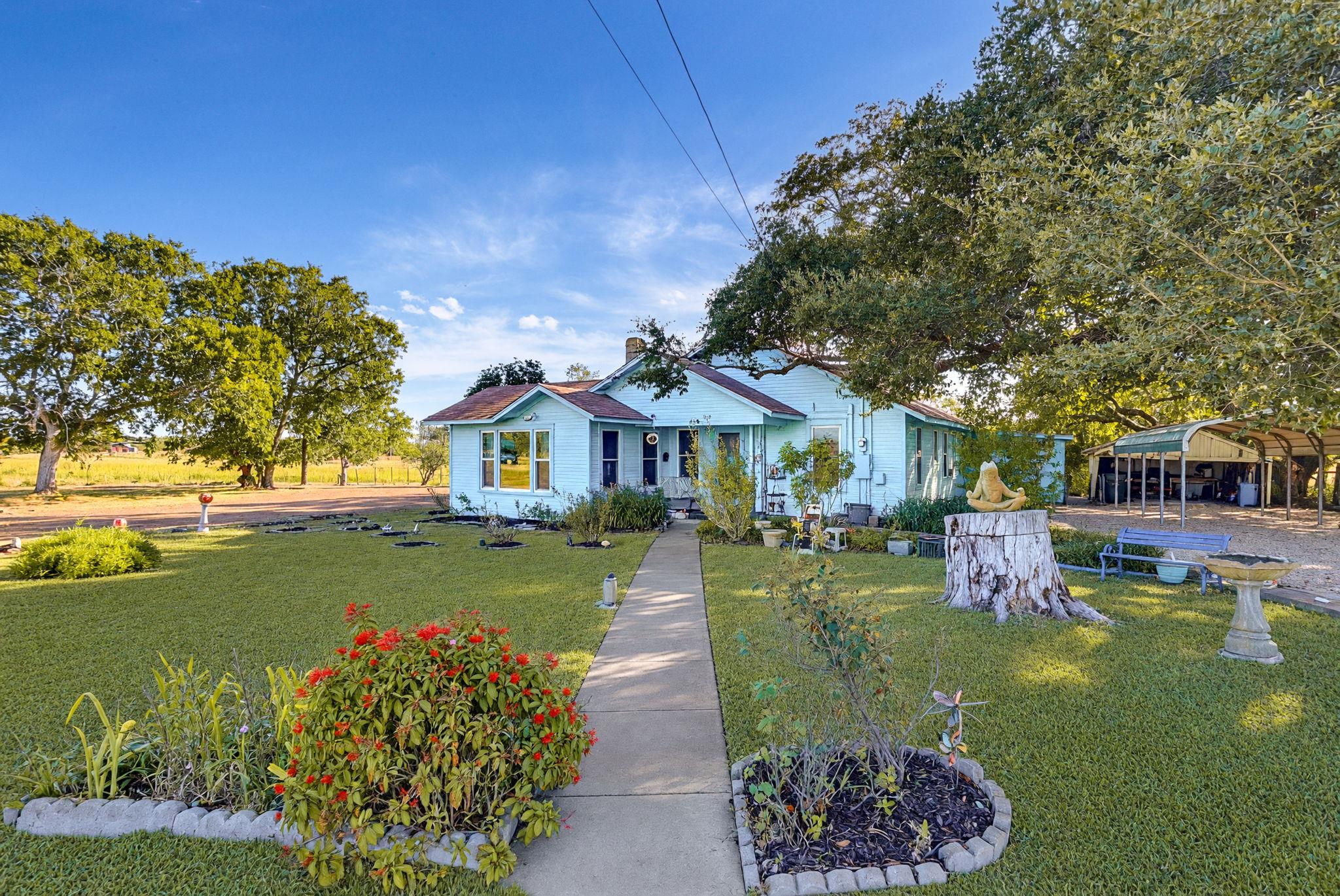 616 Lay Rd Property Photo 1