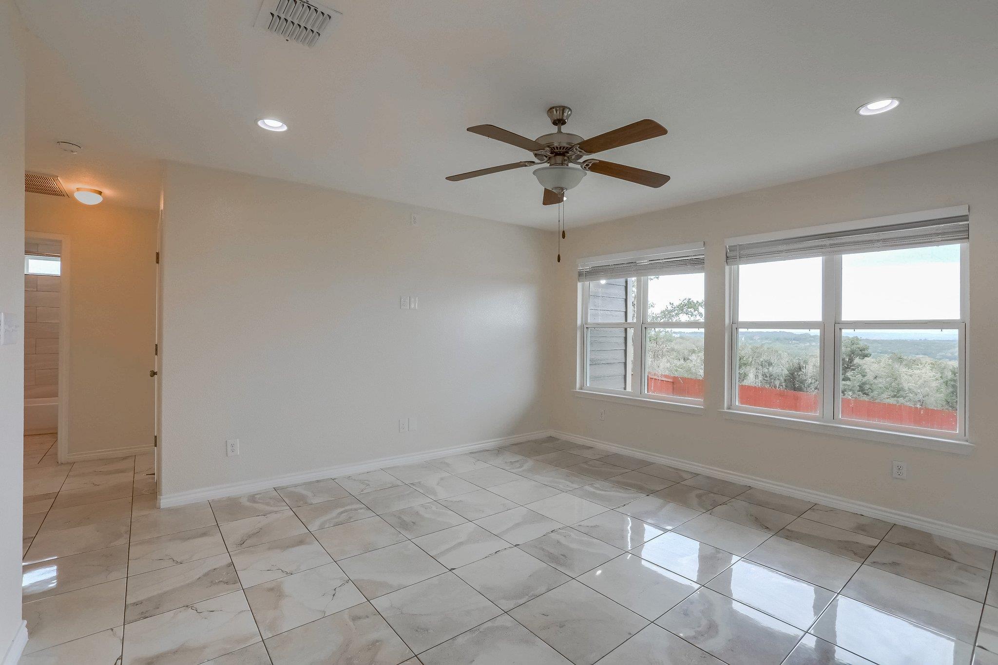 20111 Travis Dr #b Property Photo 5