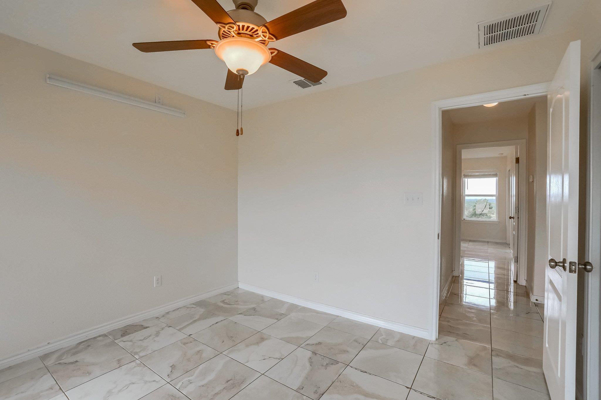 20111 Travis Dr #b Property Photo 17