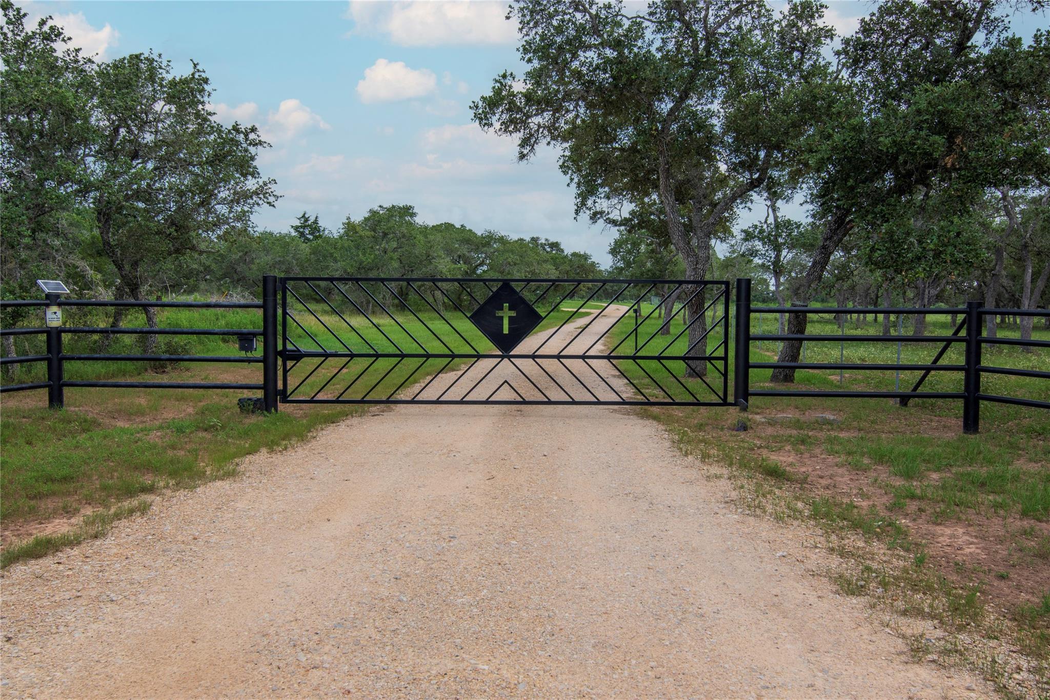 15545 Tx-111 None E Property Photo 3