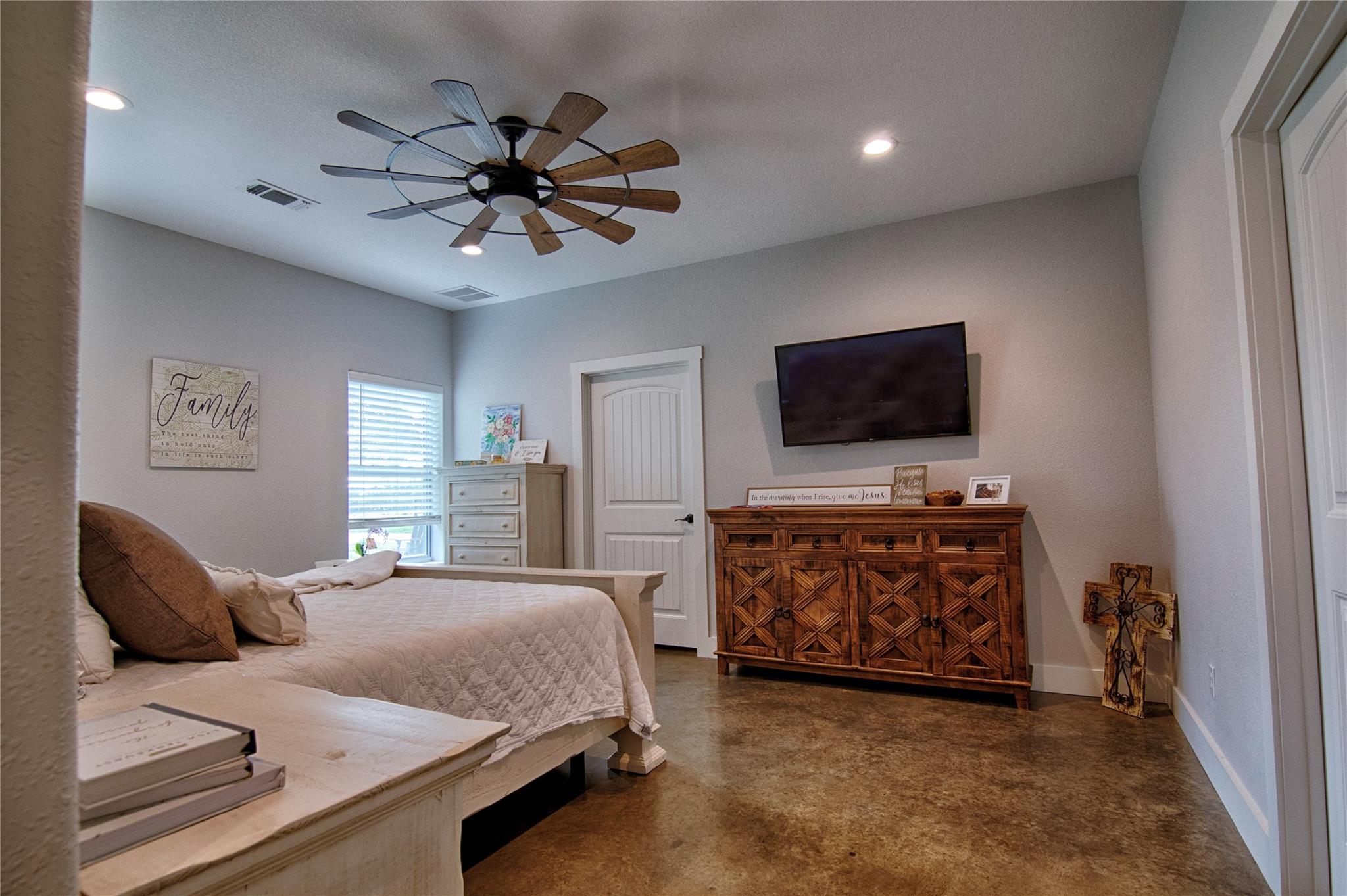 15545 Tx-111 None E Property Photo 25