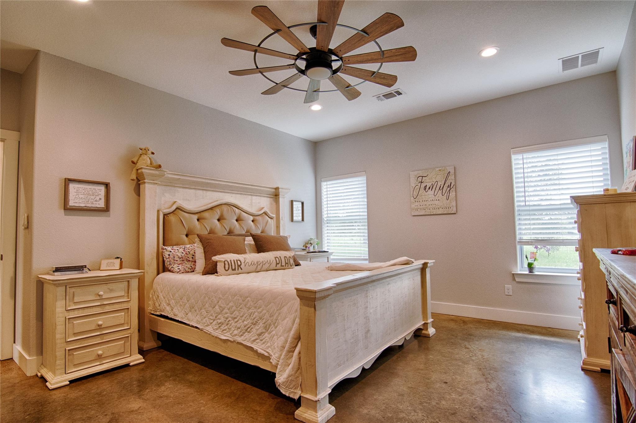 15545 Tx-111 None E Property Photo 27