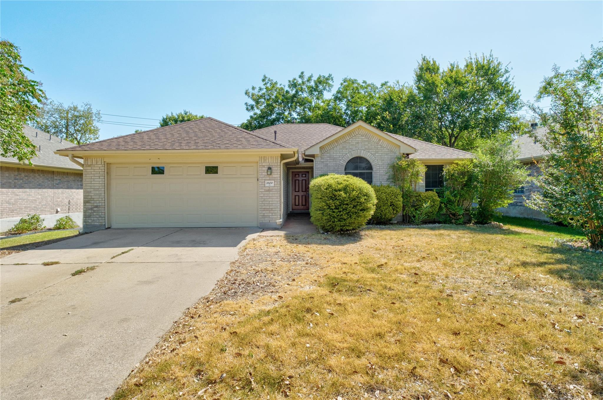 2600 Willow Way Property Photo 1