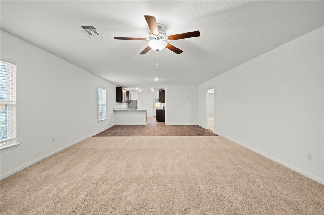 101 Fairfax Ln Property Photo 8