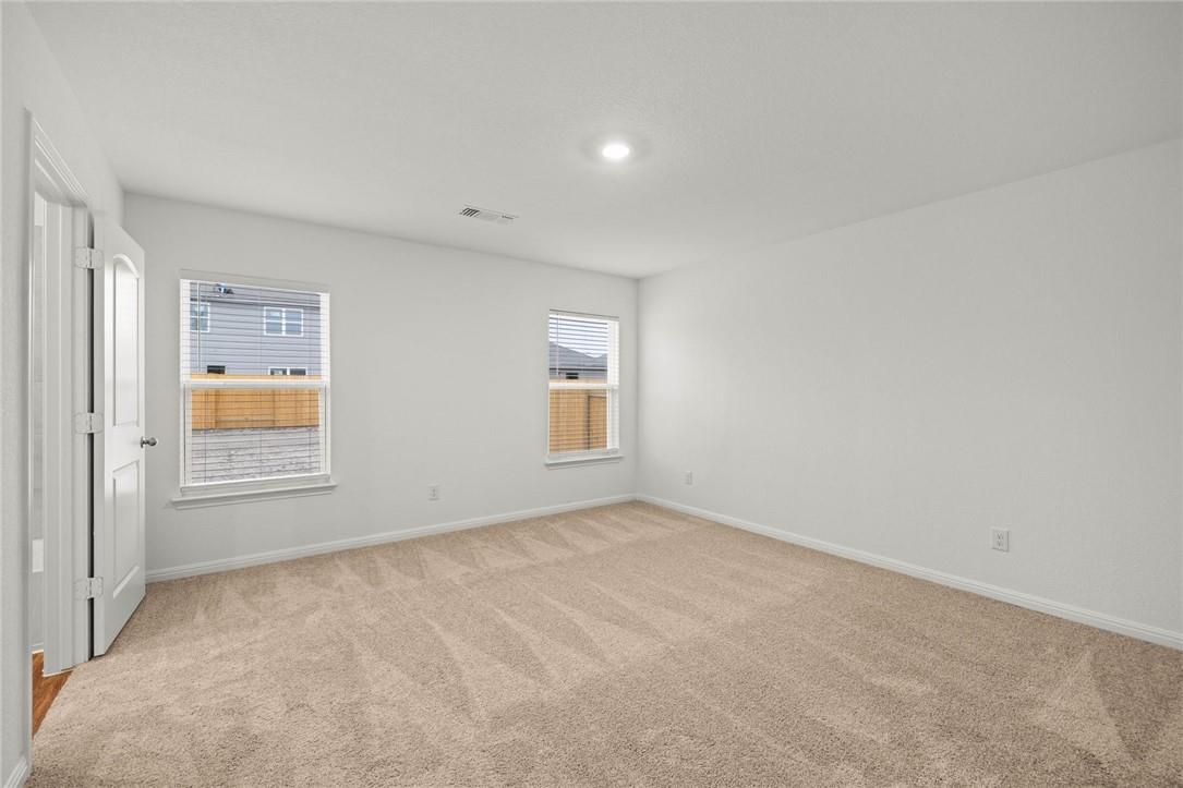 101 Fairfax Ln Property Photo 16