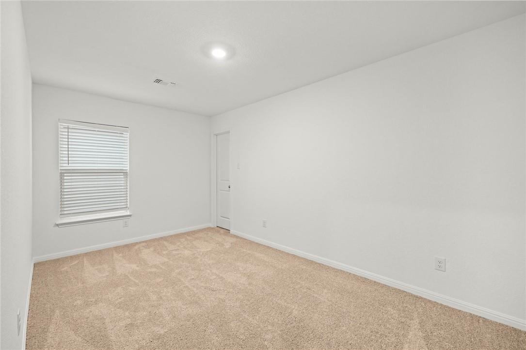 101 Fairfax Ln Property Photo 20