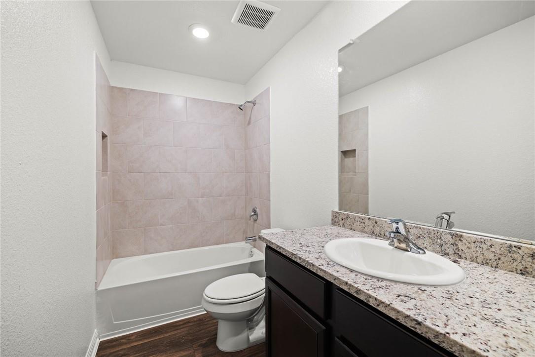 101 Fairfax Ln Property Photo 22