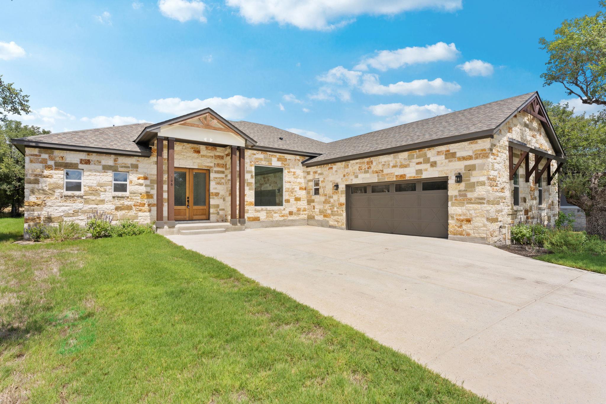 106 Double Cir Property Photo 2
