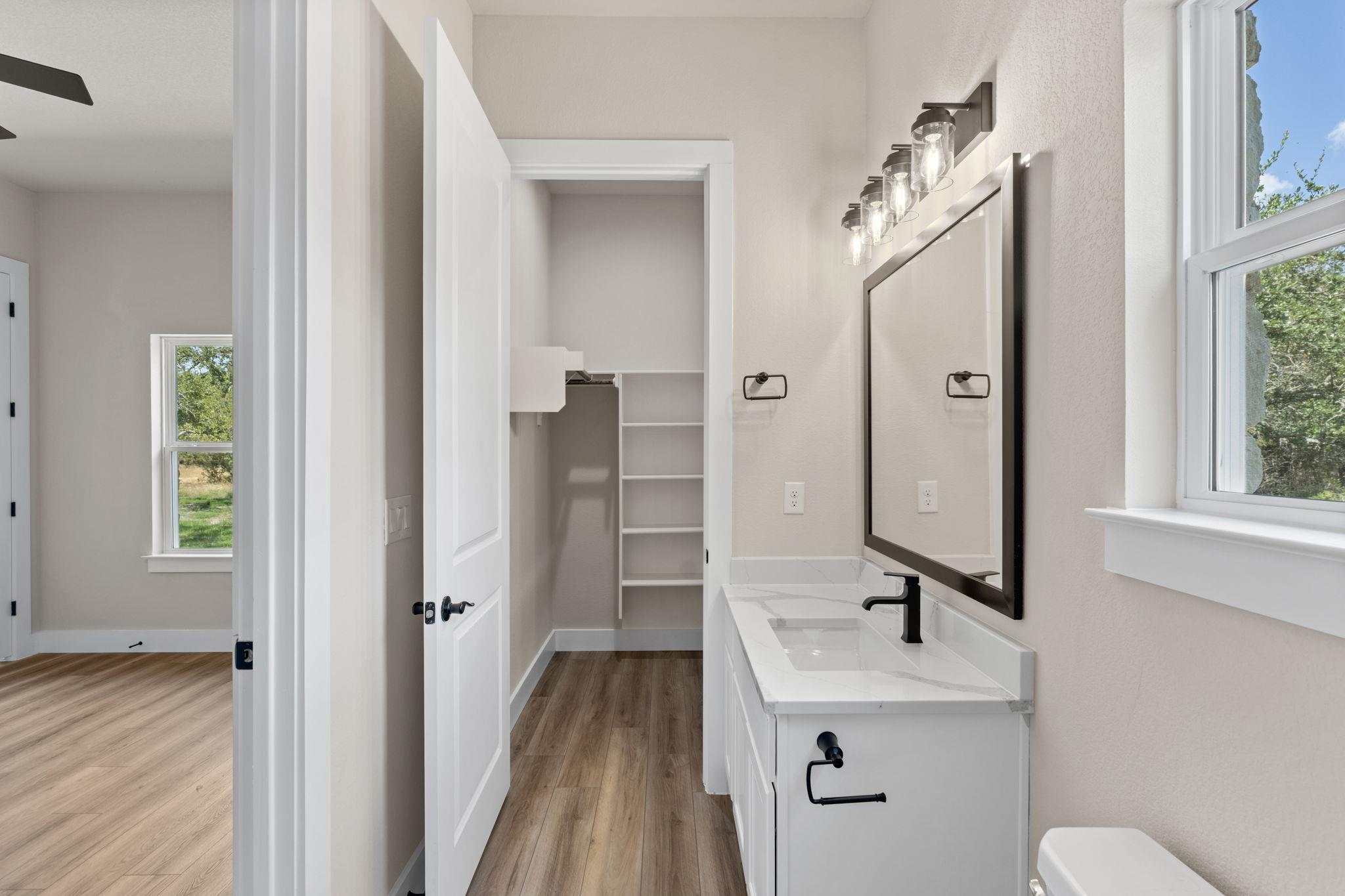106 Double Cir Property Photo 28