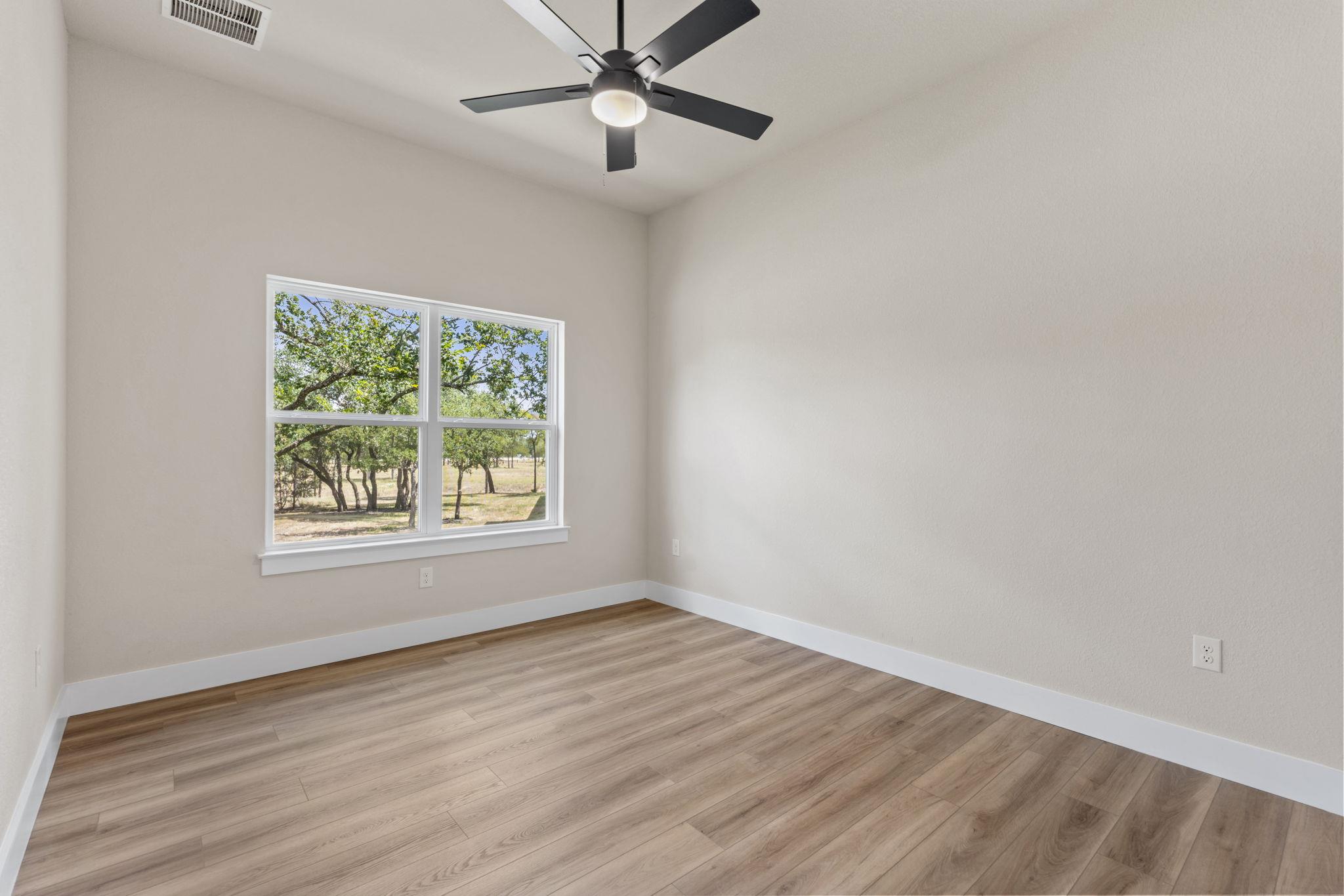 106 Double Cir Property Photo 33