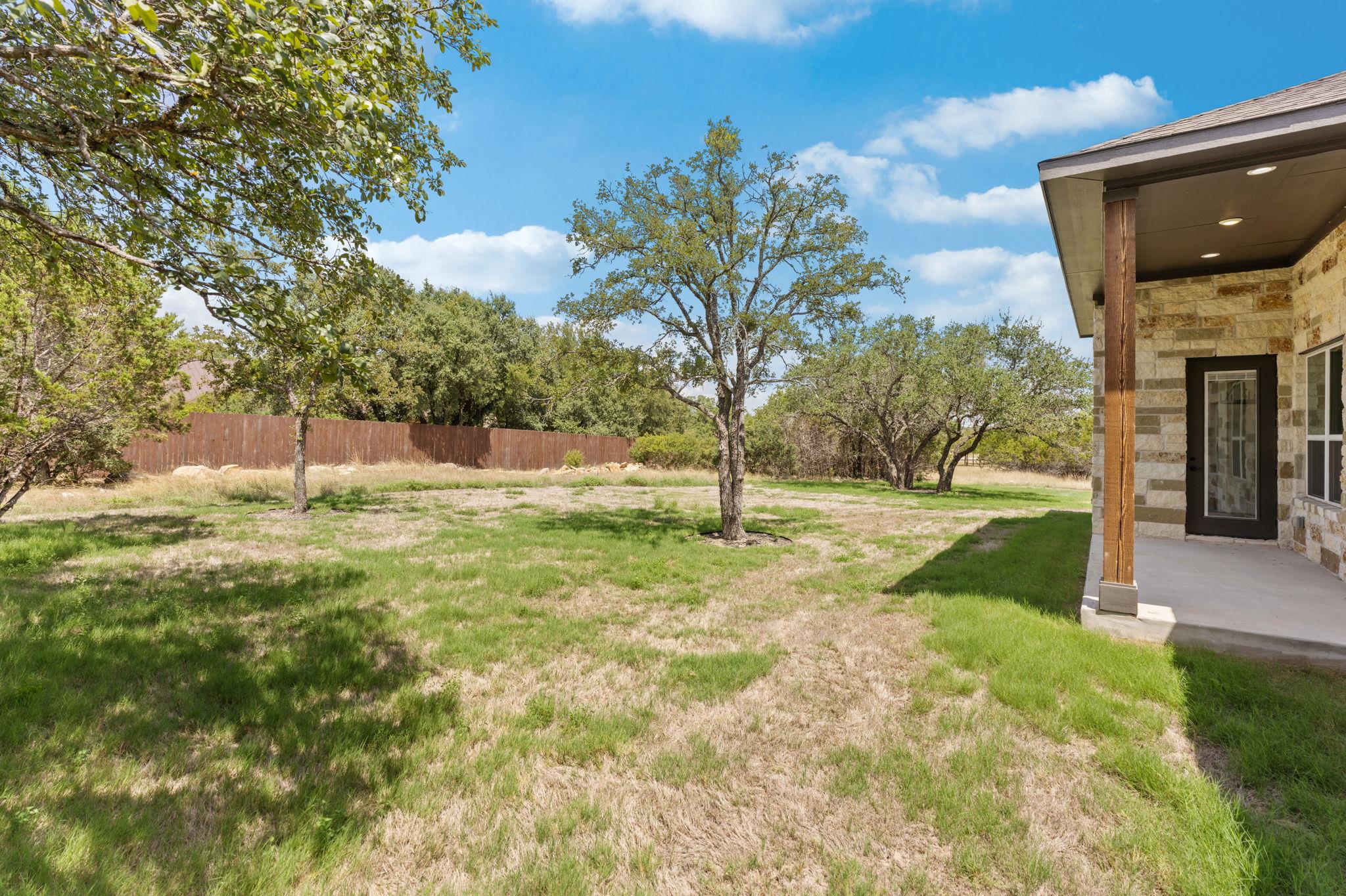 106 Double Cir Property Photo 38