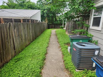 1604 Singleton Ave #b Property Photo 13