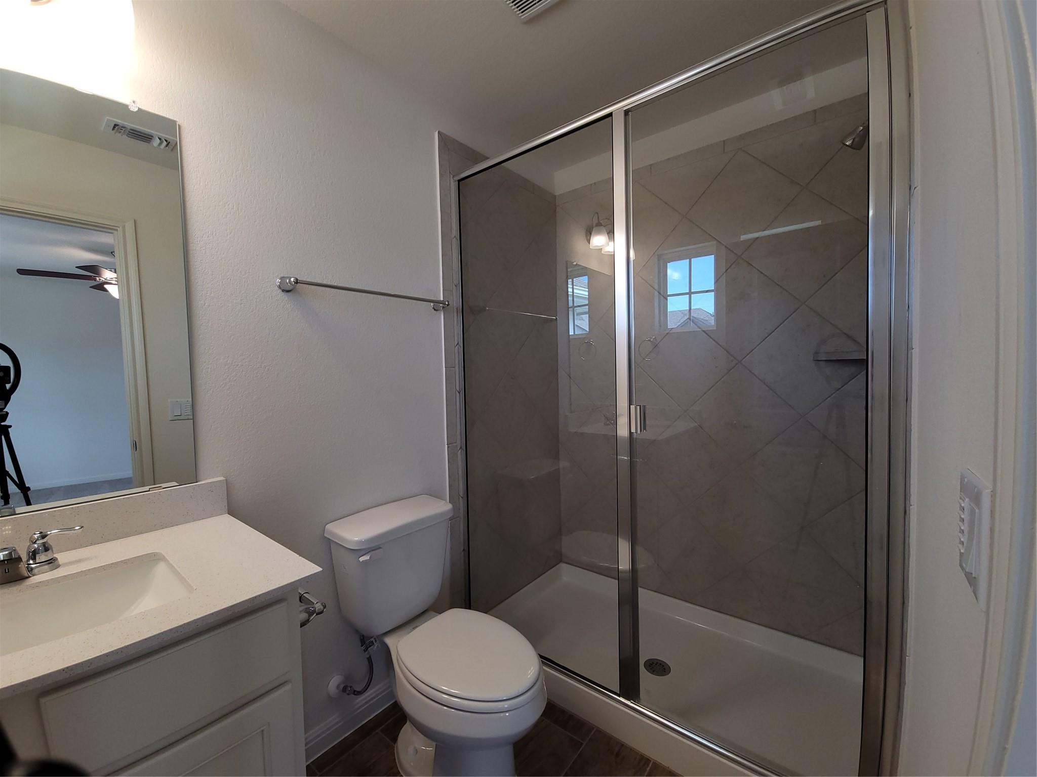 17204 Adoro Dr Property Photo 22