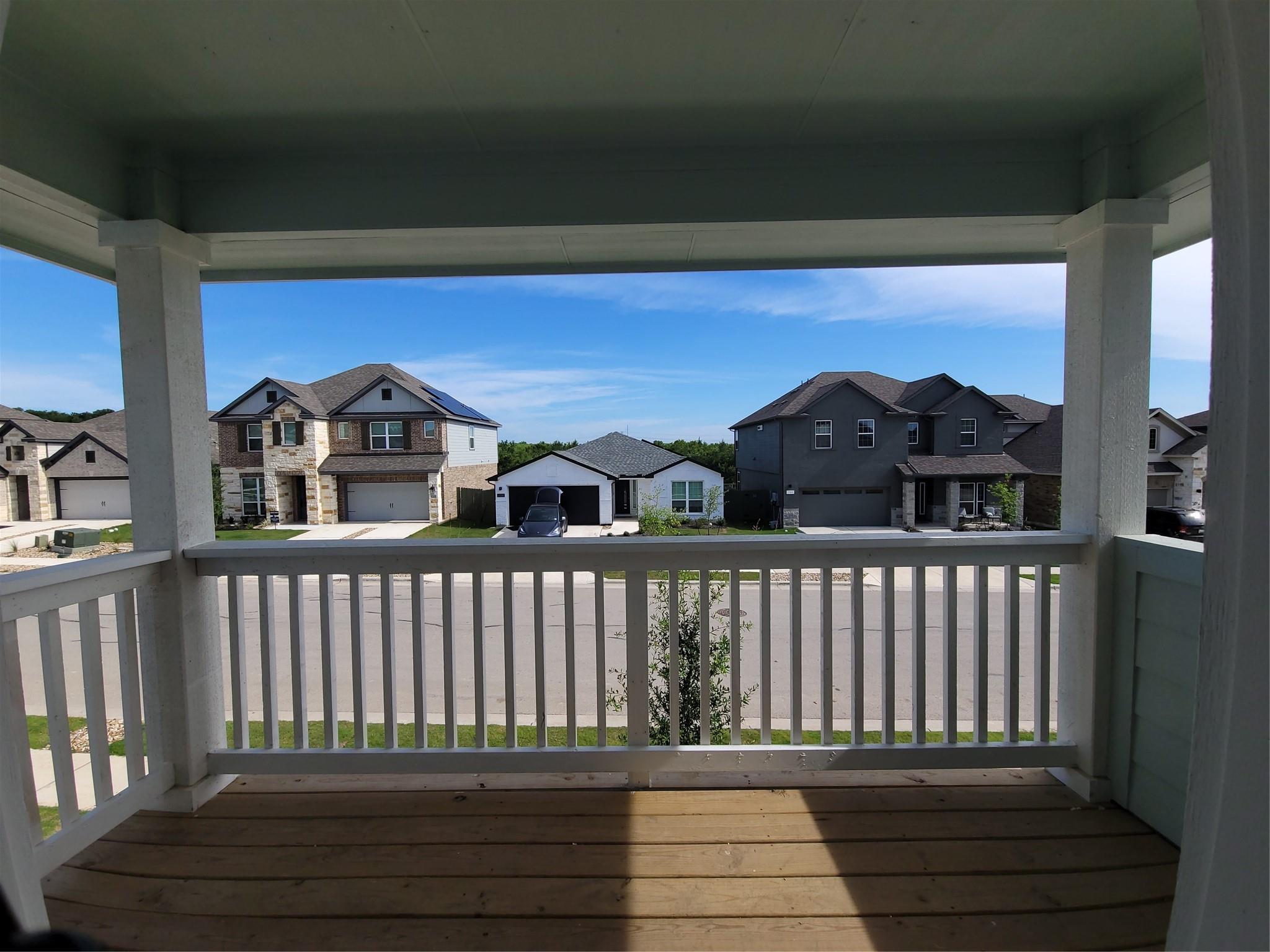 17204 Adoro Dr Property Photo 23