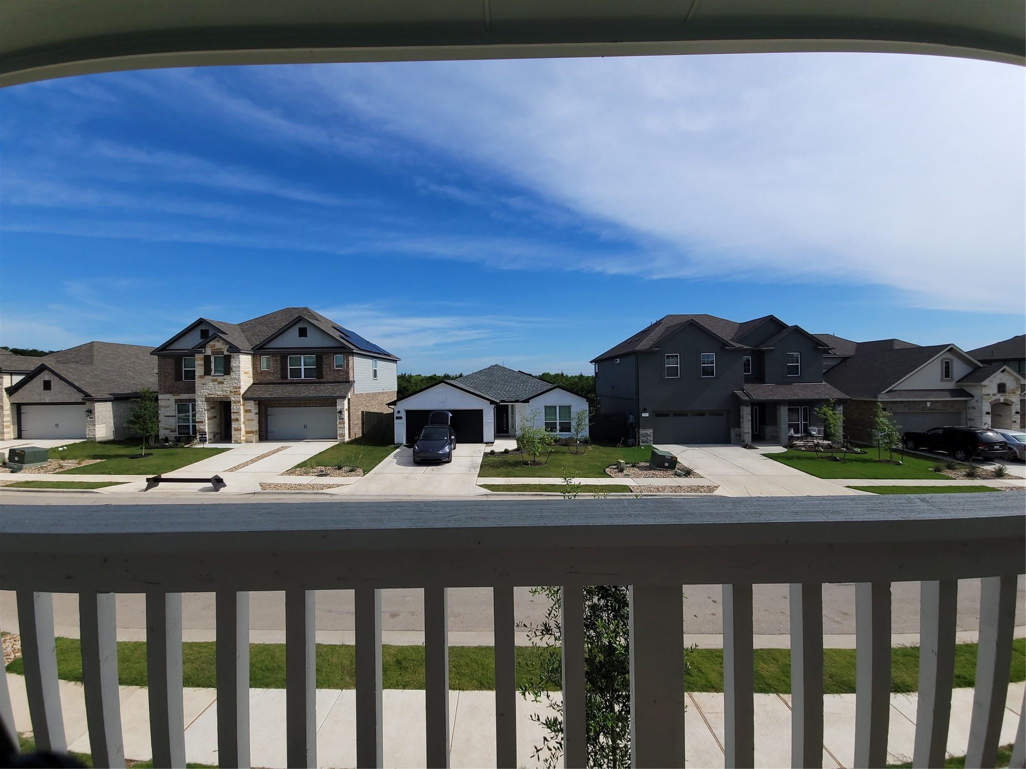 17204 Adoro Dr Property Photo 25