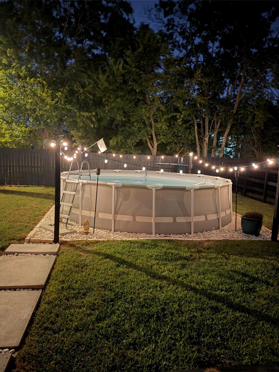 1200 Garden Ln Property Photo 20