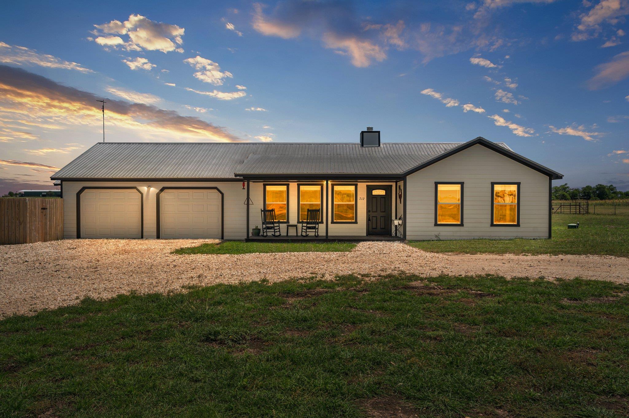 712 County Road 330 None Property Photo 1