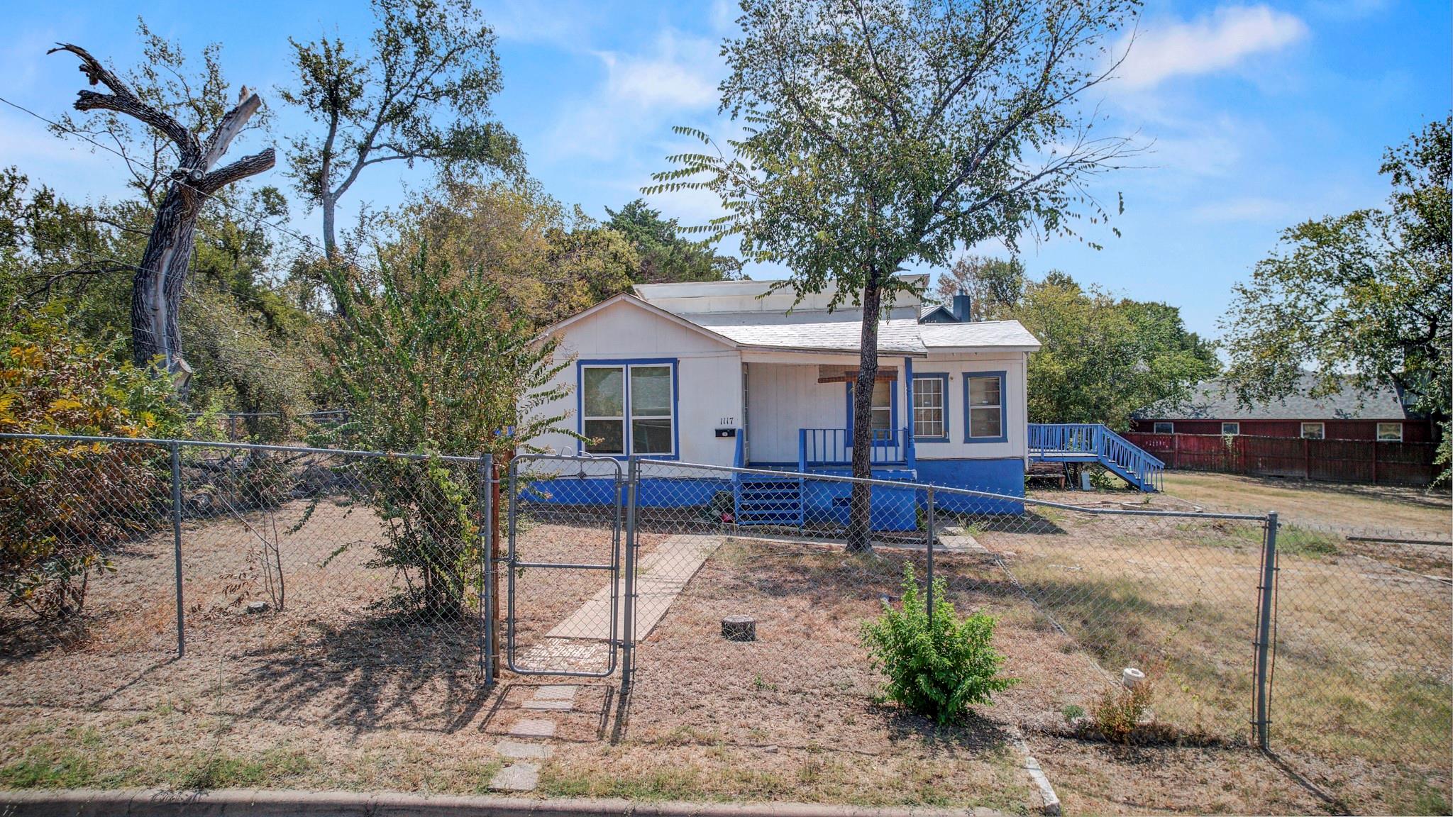 1117 Mansell Ave