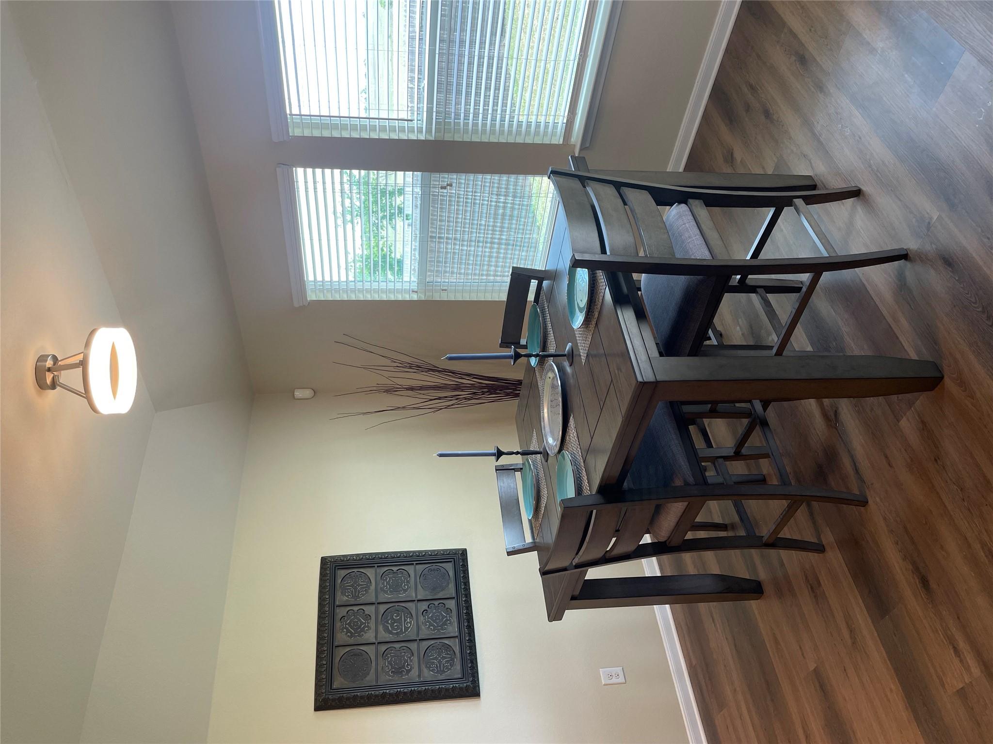 301 Teron Dr Property Photo 10
