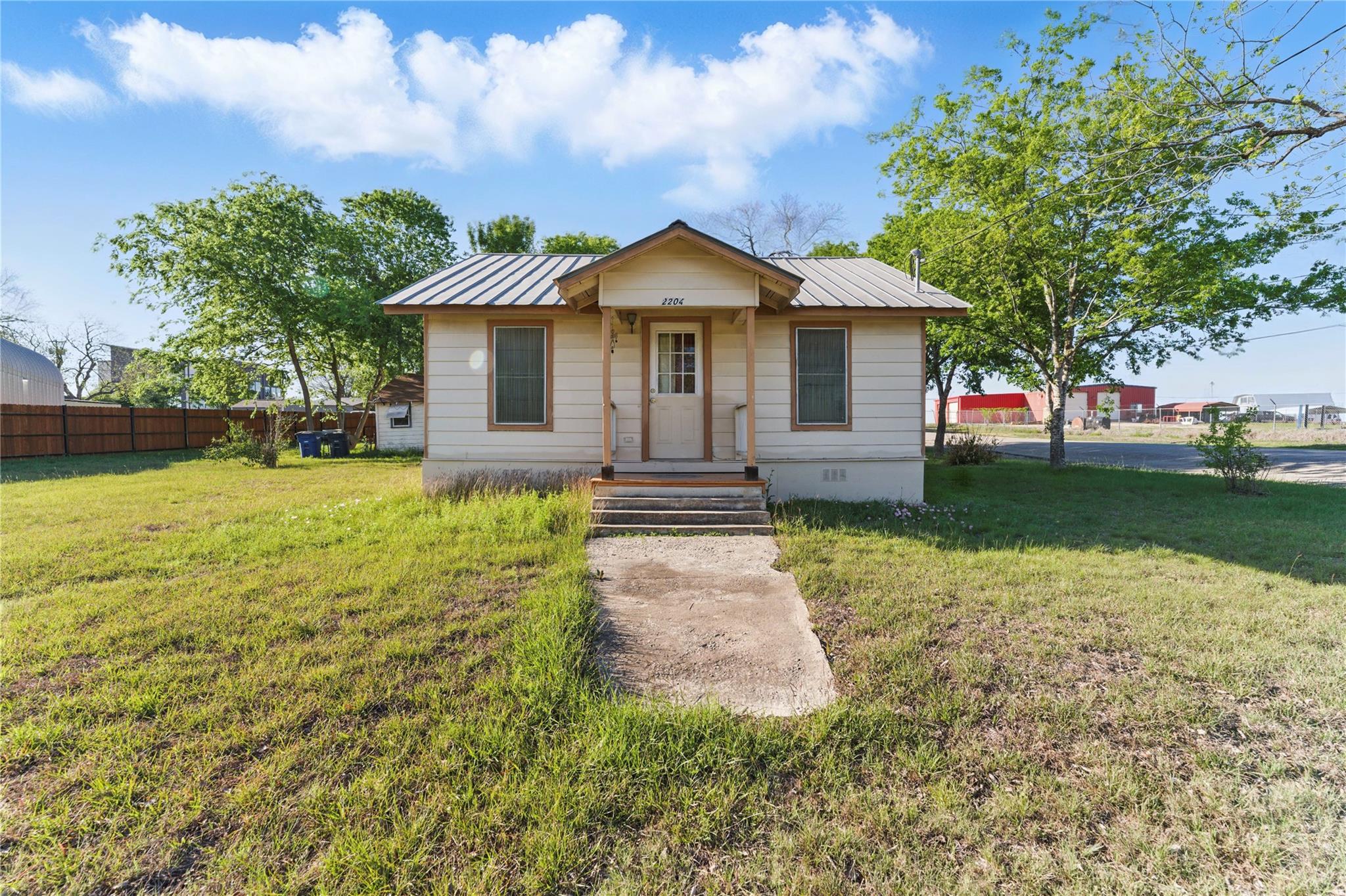 556 Gode Ln Property Photo 14