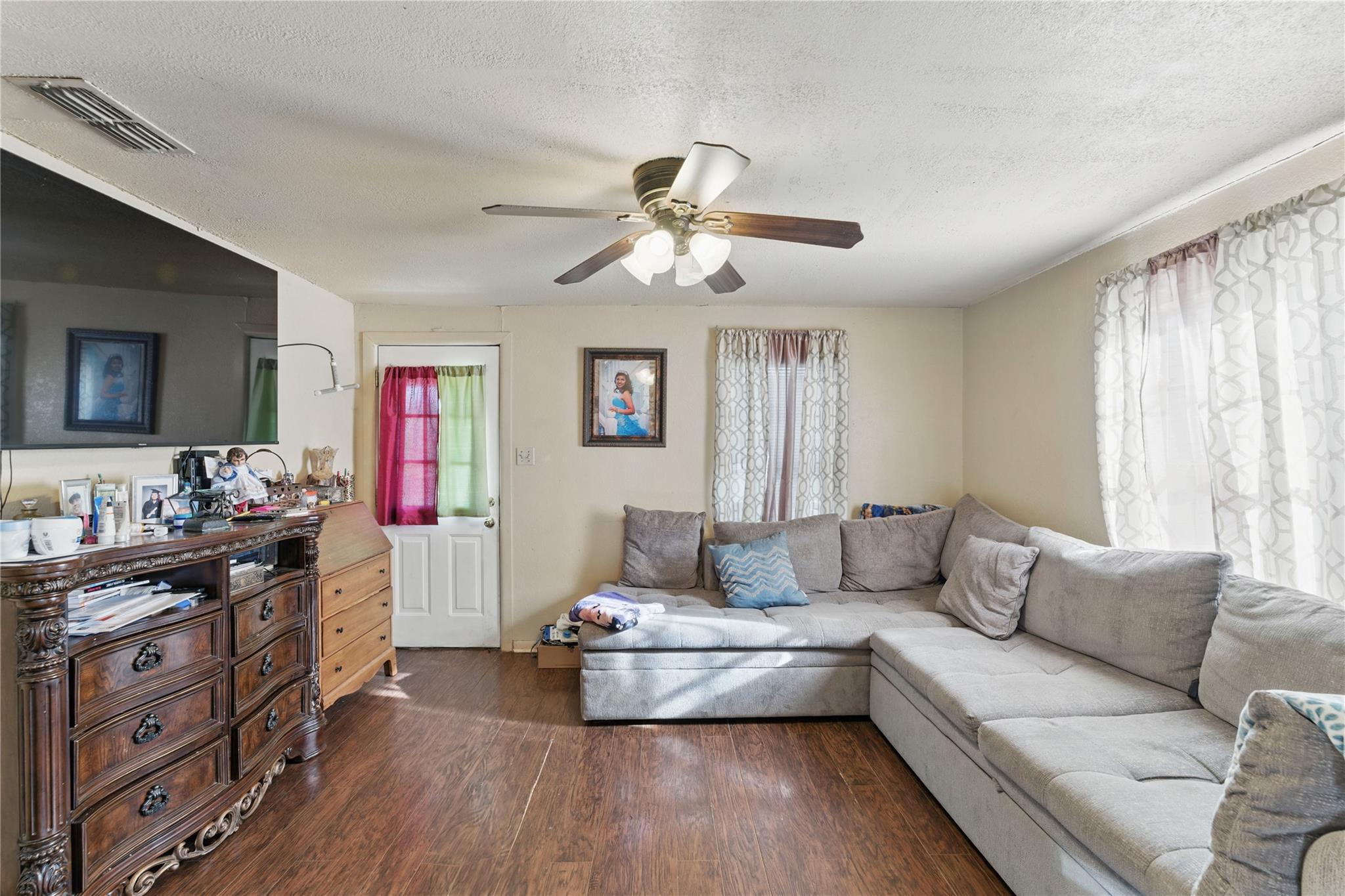 556 Gode Ln Property Photo 15