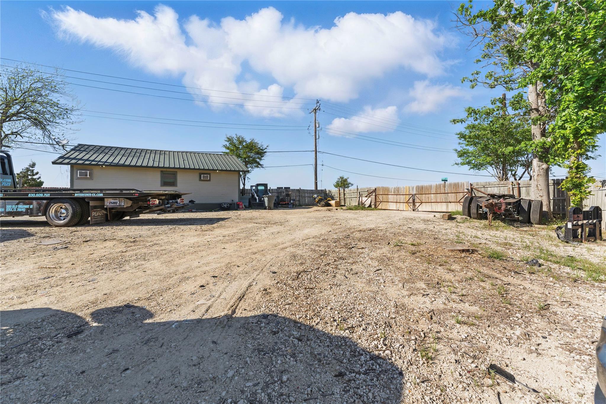 556 Gode Ln Property Photo 32