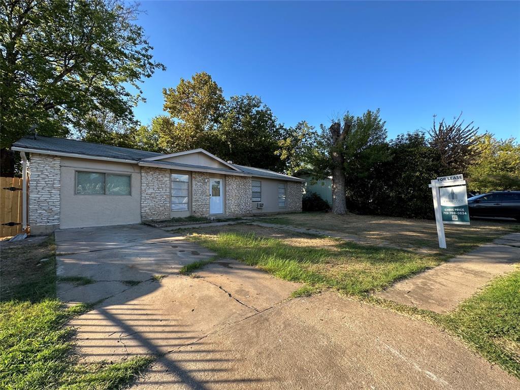 6204 Dove Springs Cir Property Photo