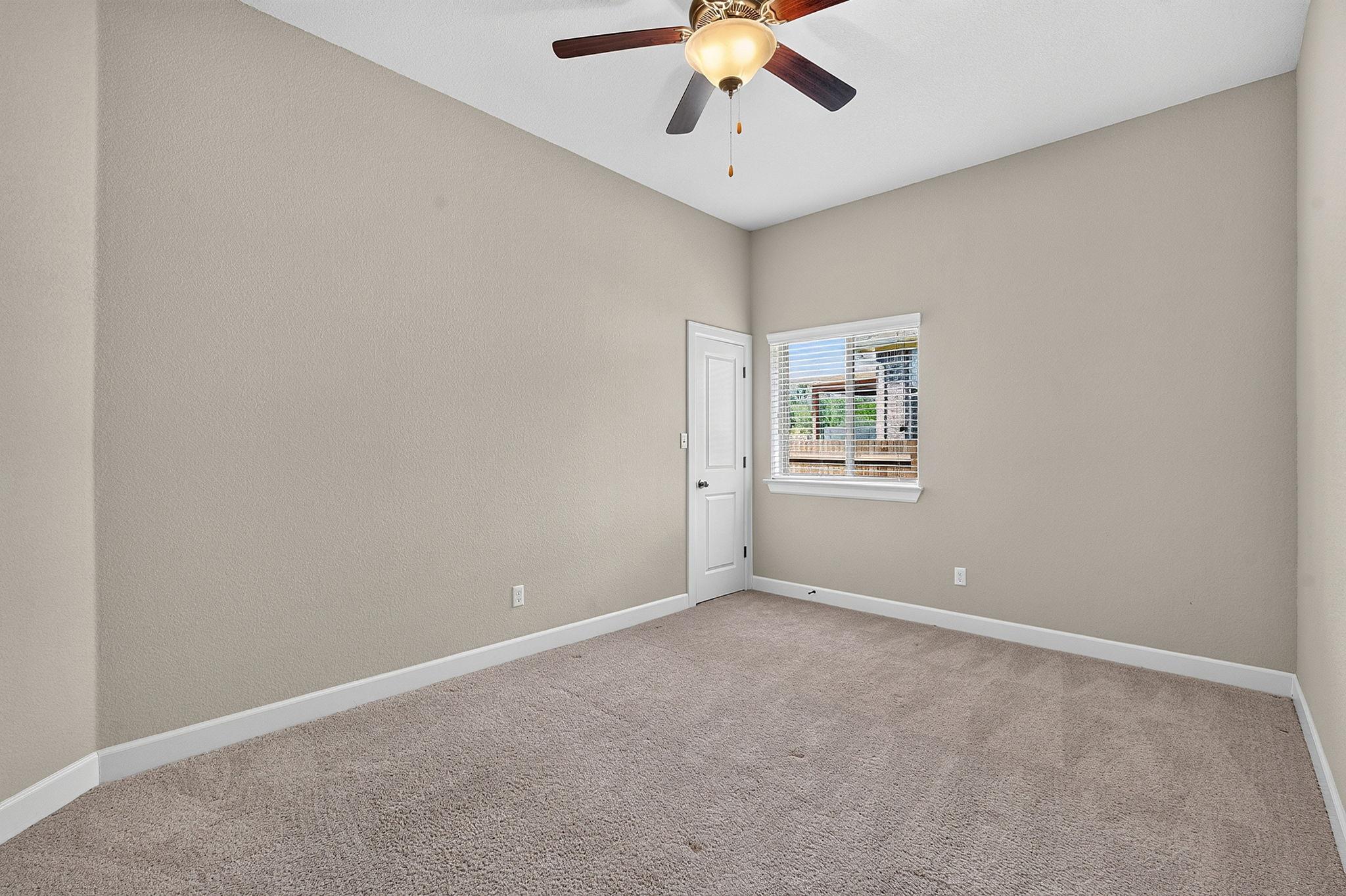 266 Merion Dr Property Photo 36