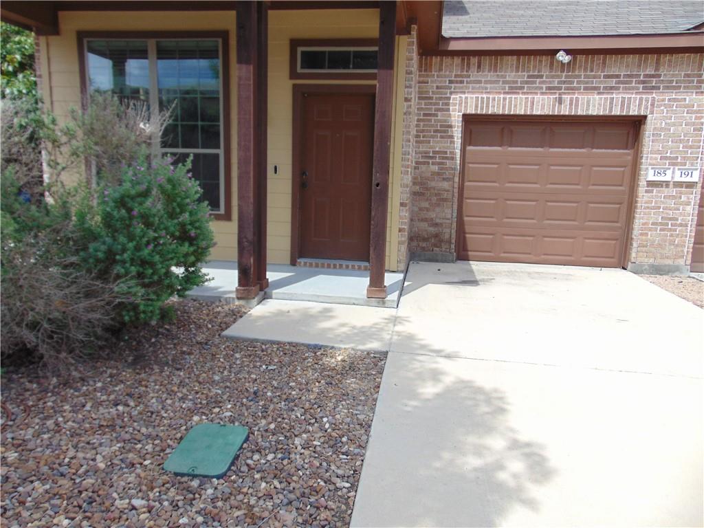 185 Creekside Villa Dr Property Photo 2