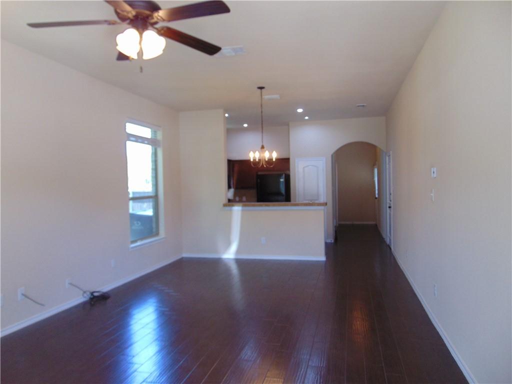 185 Creekside Villa Dr Property Photo 3