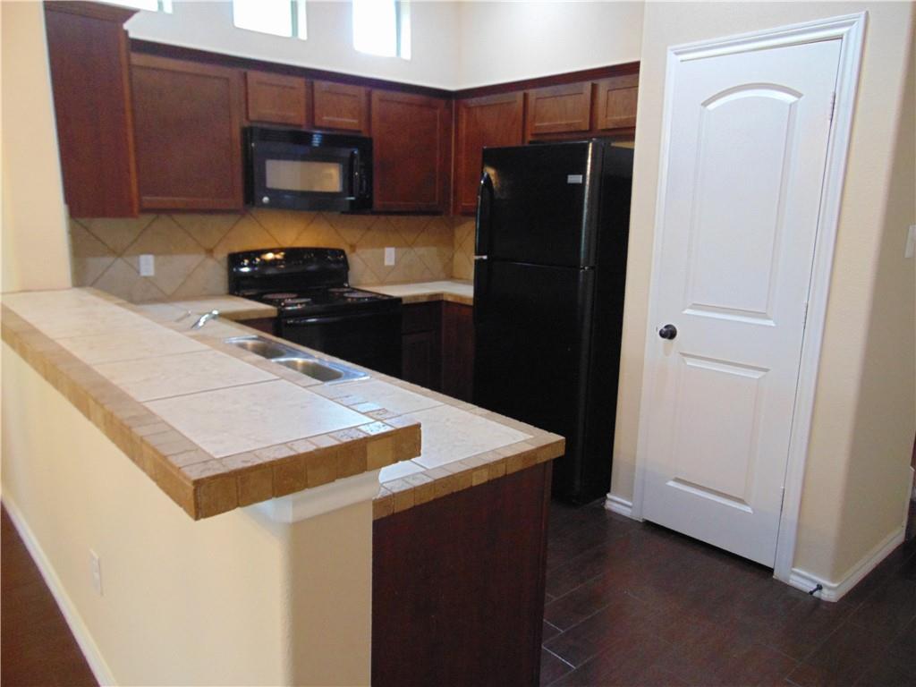 185 Creekside Villa Dr Property Photo 5