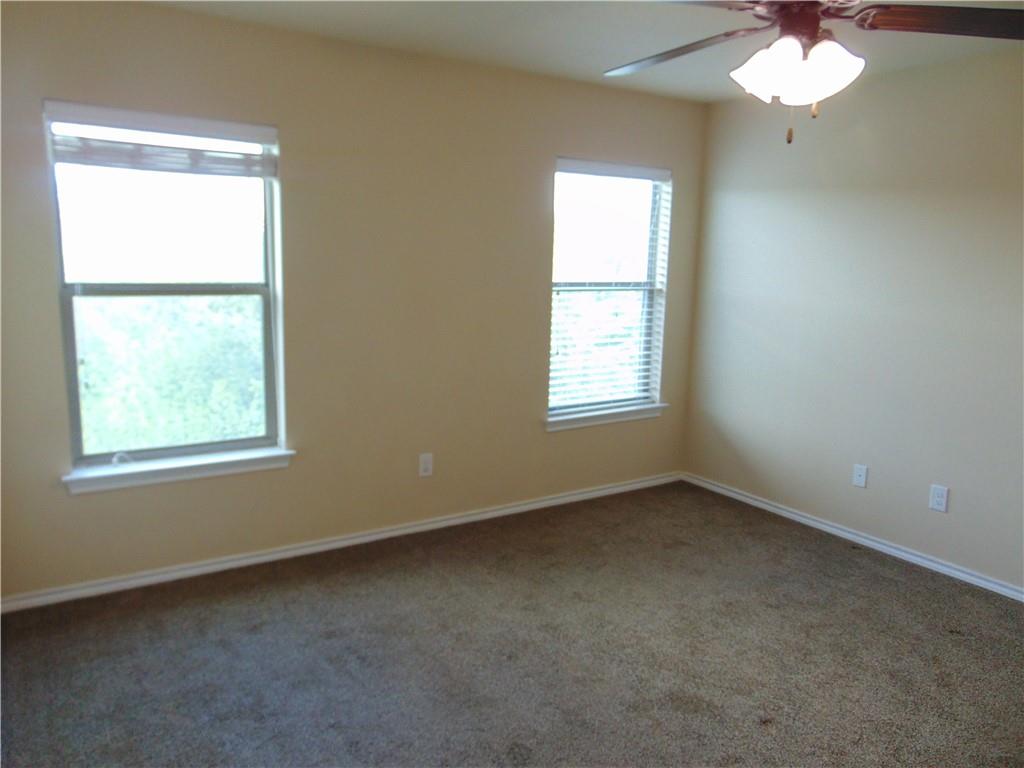 185 Creekside Villa Dr Property Photo 7