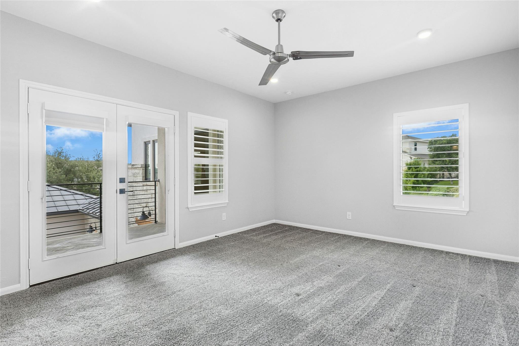 508 Woodside Ter Property Photo 16