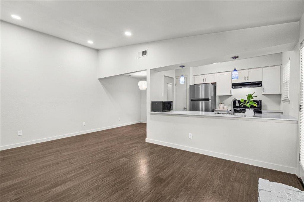 826 King Albert St #b Property Photo 3