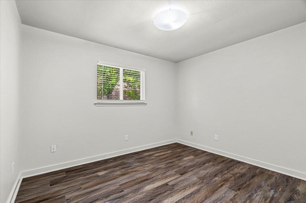 826 King Albert St #b Property Photo 21
