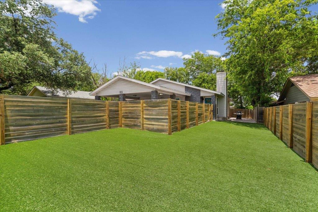 826 King Albert St #b Property Photo 26