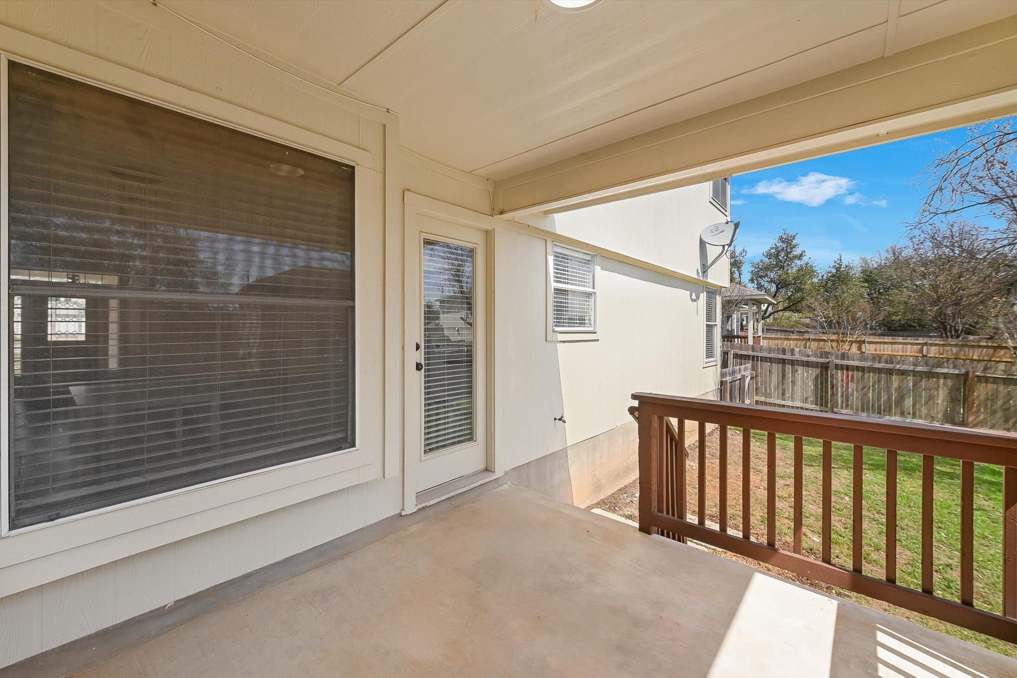 811 Chiselpoint Cv Property Photo 26