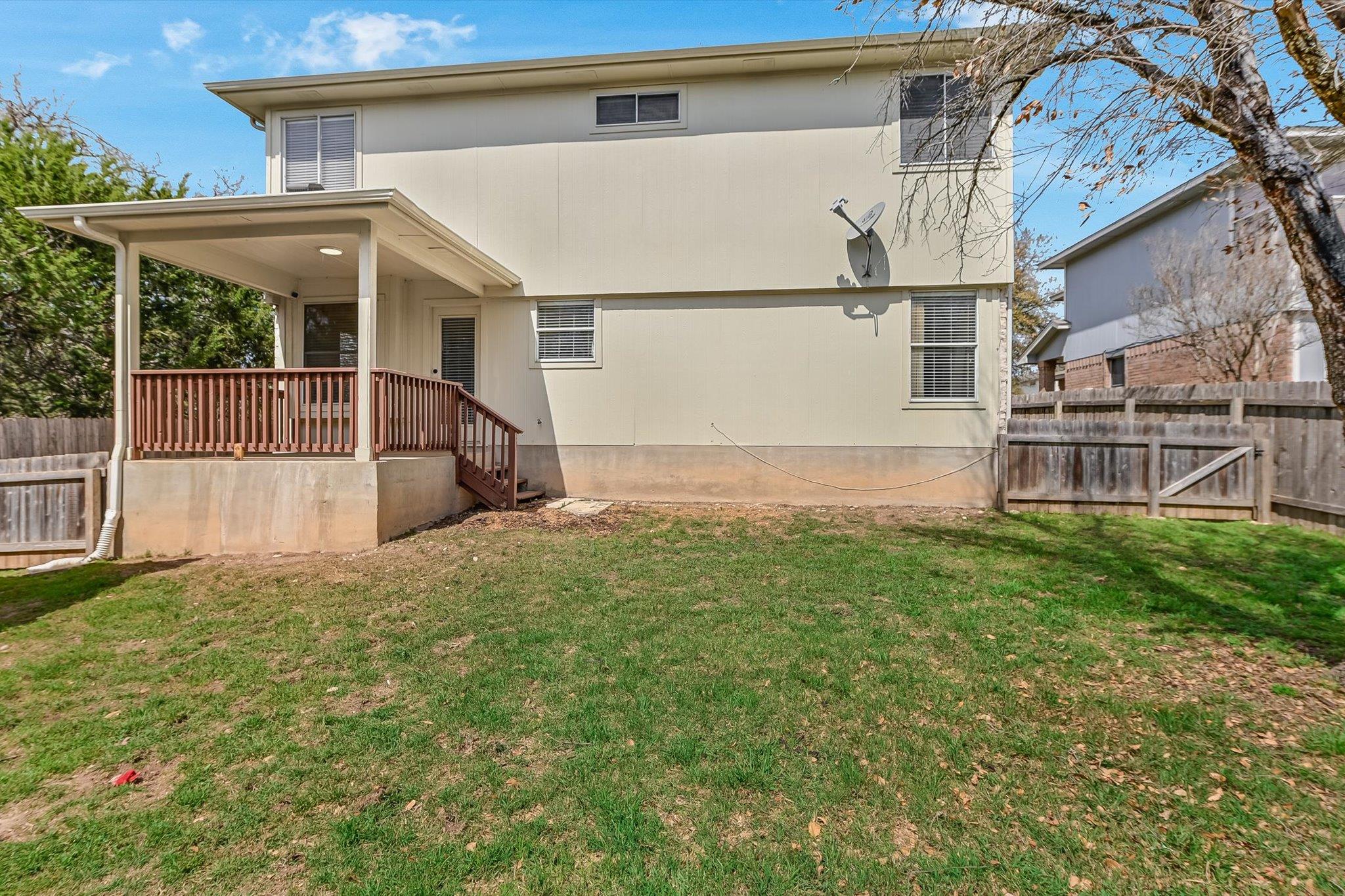 811 Chiselpoint Cv Property Photo 28