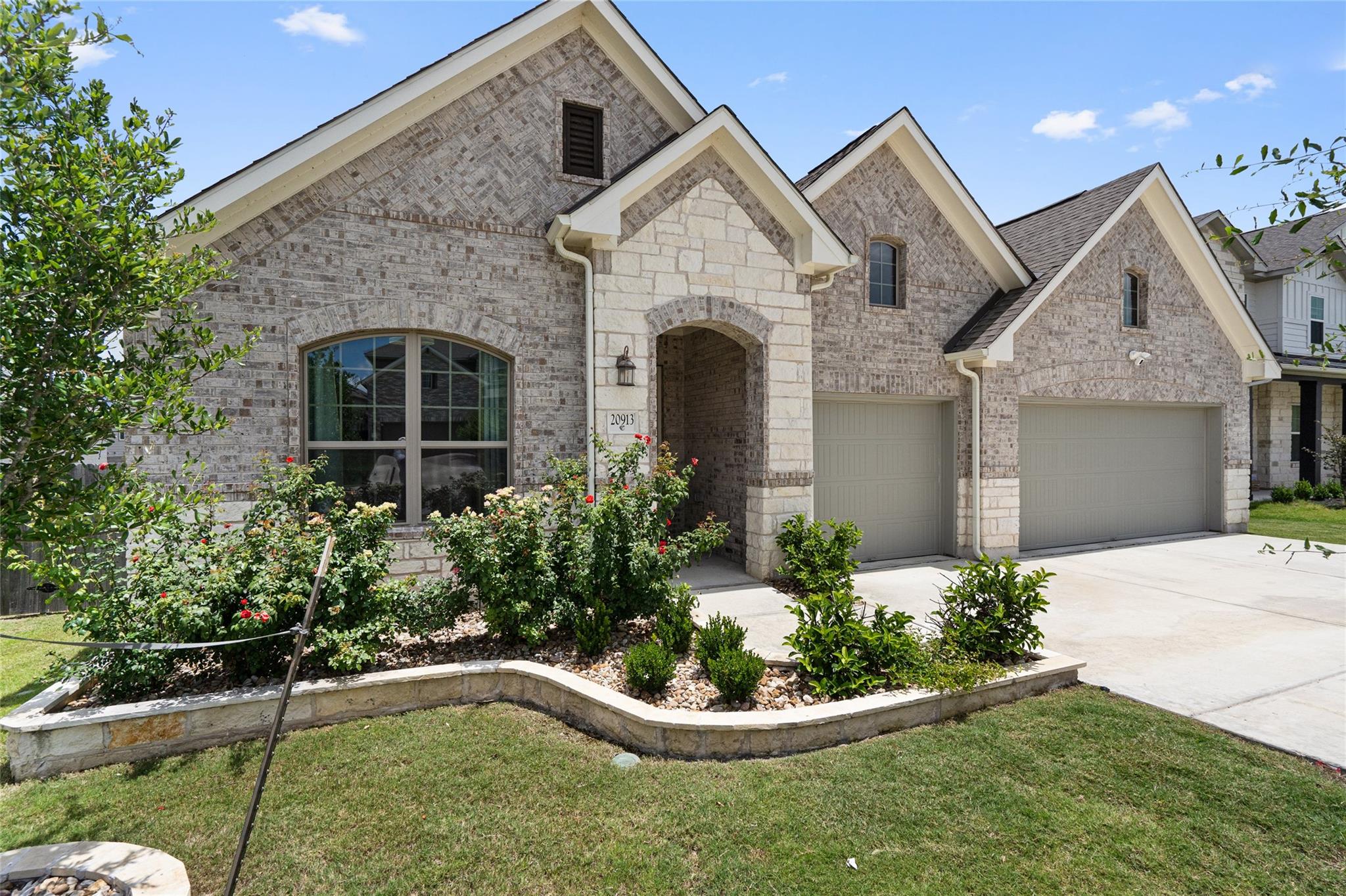 20913 Maggie Ln Property Photo 1
