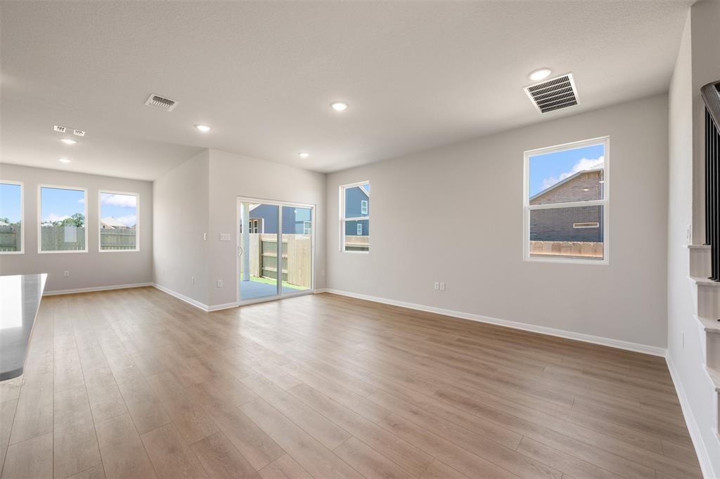 113 Coleto Trl Property Photo 8
