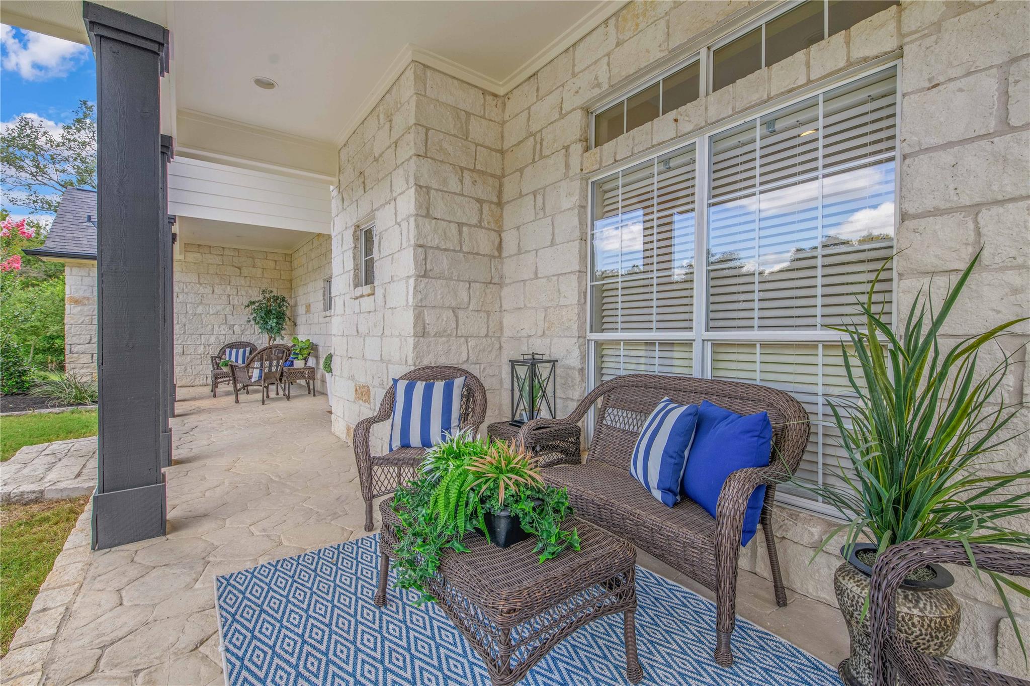 442 Shady Creek Dr Property Photo 4