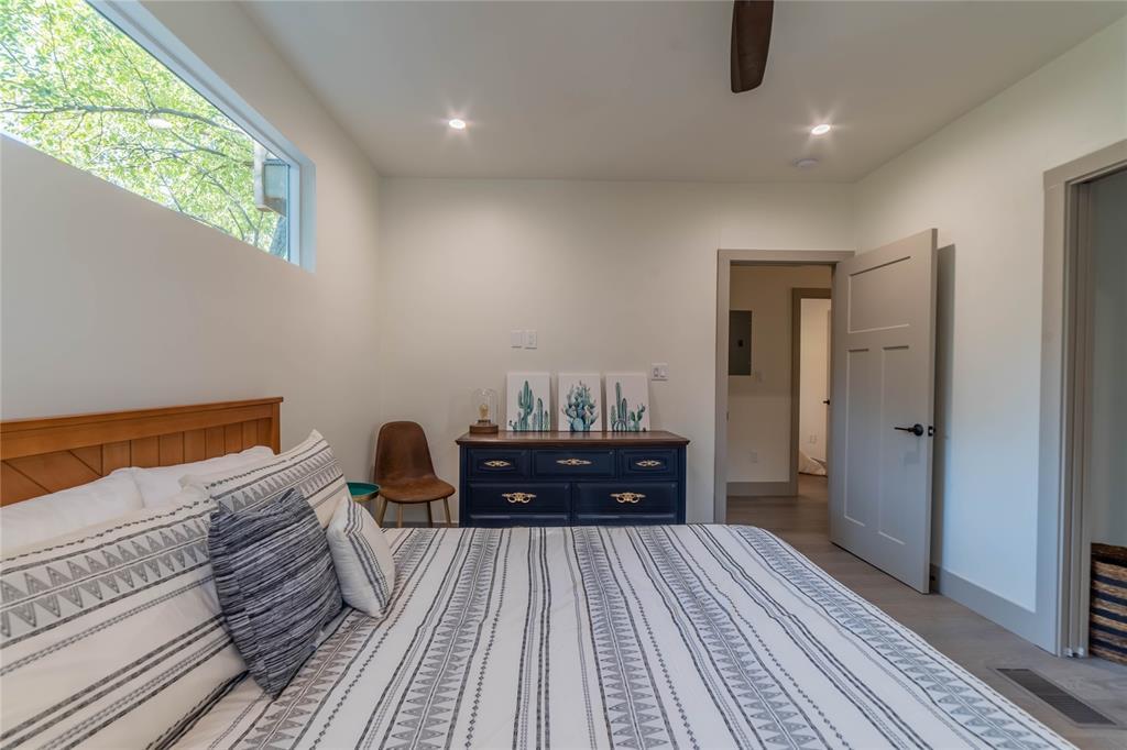 3007 E 14 1/2 St #unit B Property Photo 15