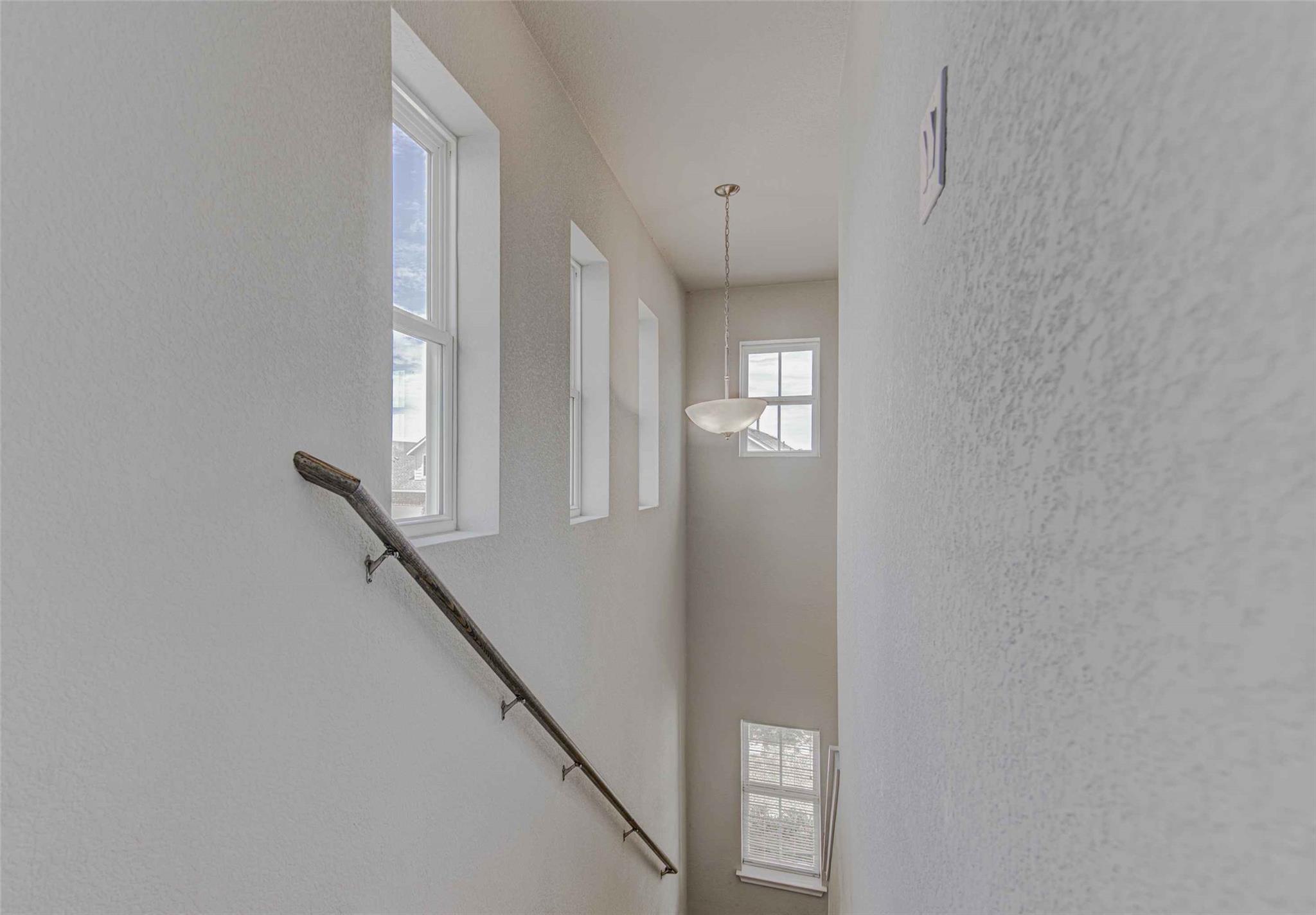 3813 Birdwatch Loop Property Photo 23