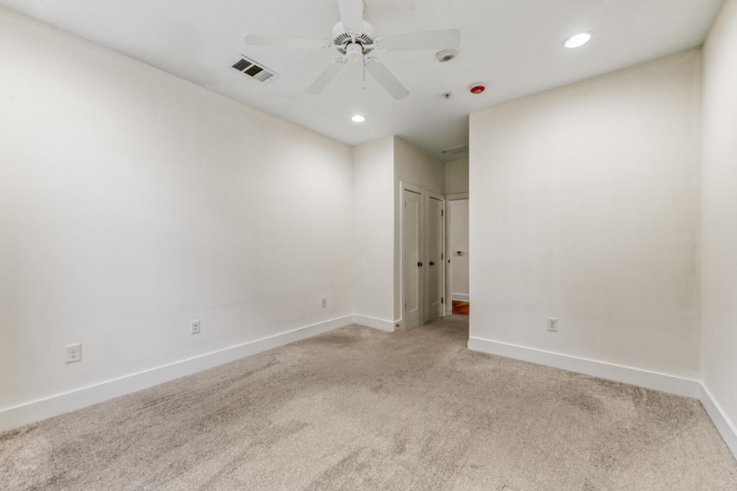 908 Nueces St #14 Property Photo 13