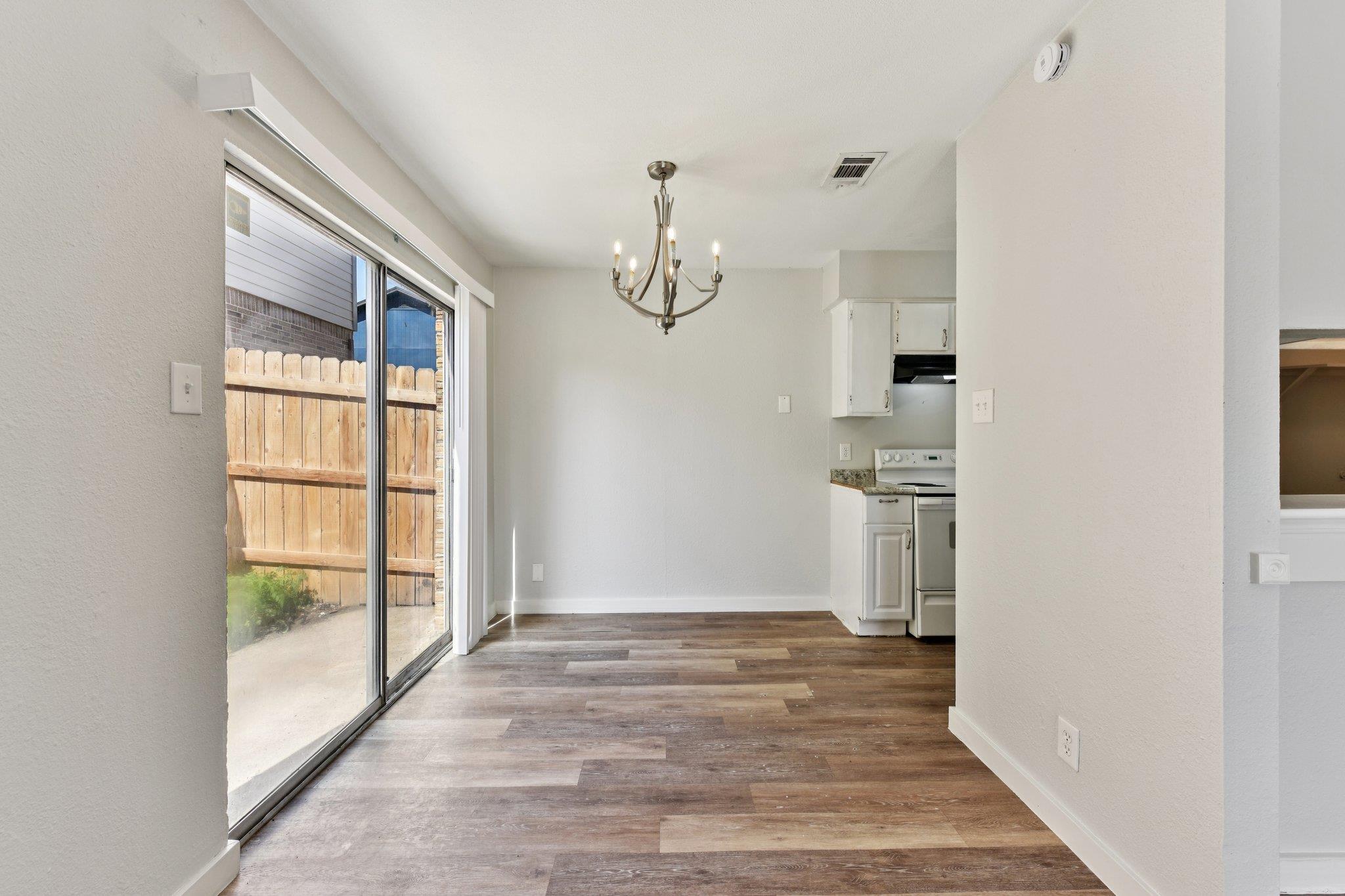1210 Southport Dr #a Property Photo 14
