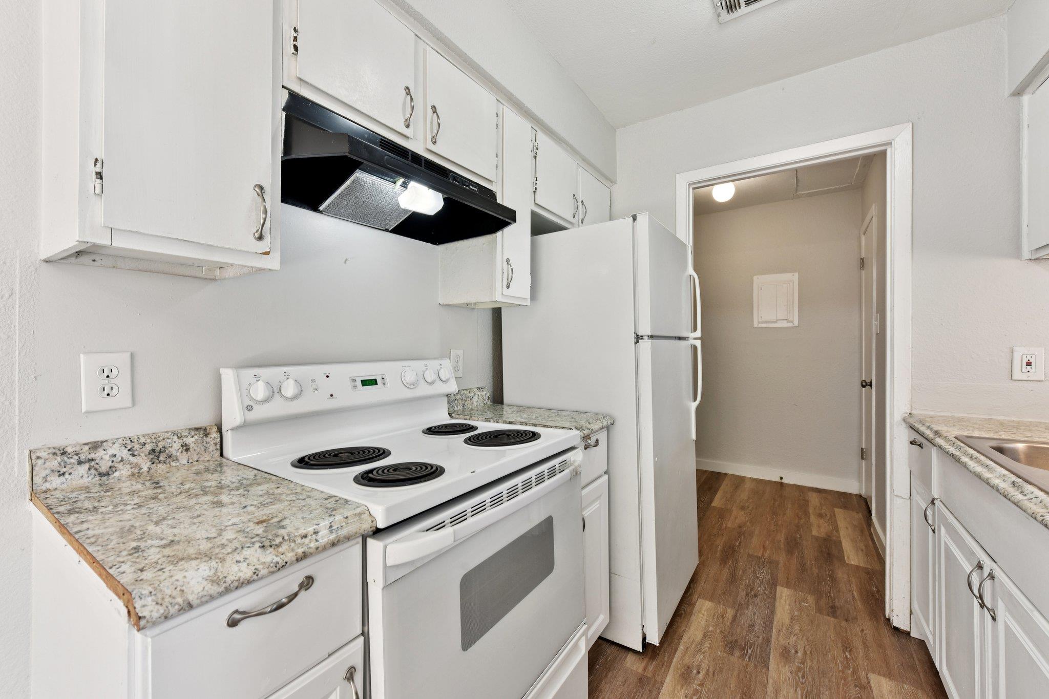 1210 Southport Dr #a Property Photo 15