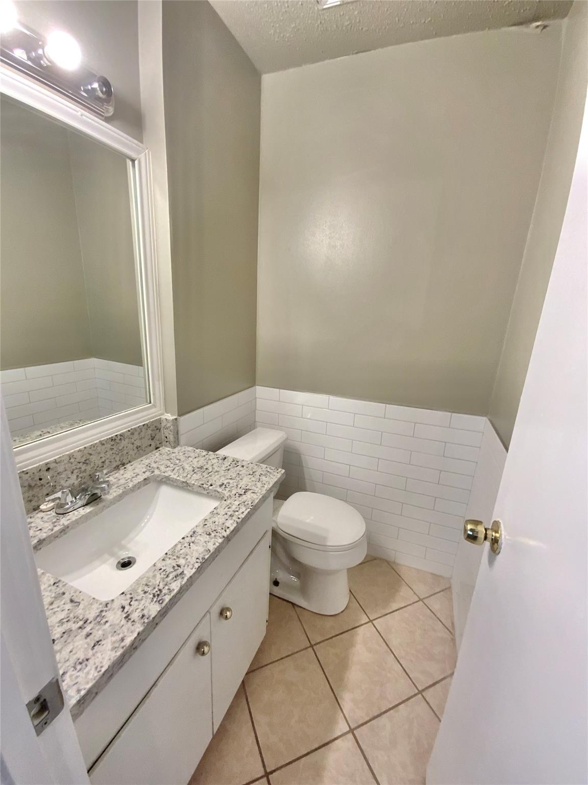 104 W Starling Dr Property Photo 9