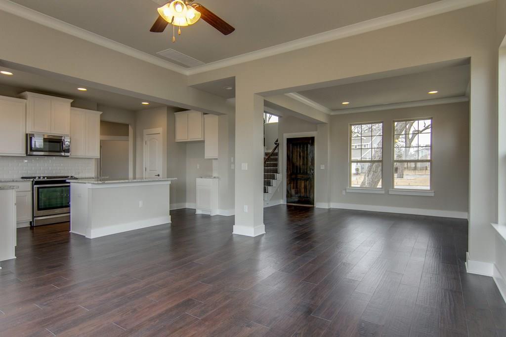 9503 Mcknight Loop Property Photo 11
