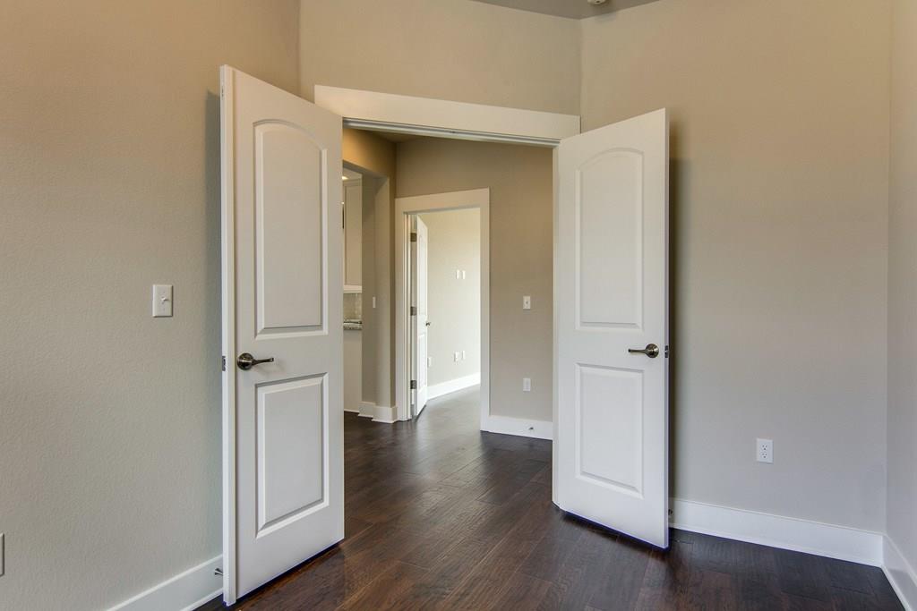 9503 Mcknight Loop Property Photo 17